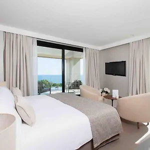 https://the-oasis-by-don-carlos-resort.es-andalucia.com